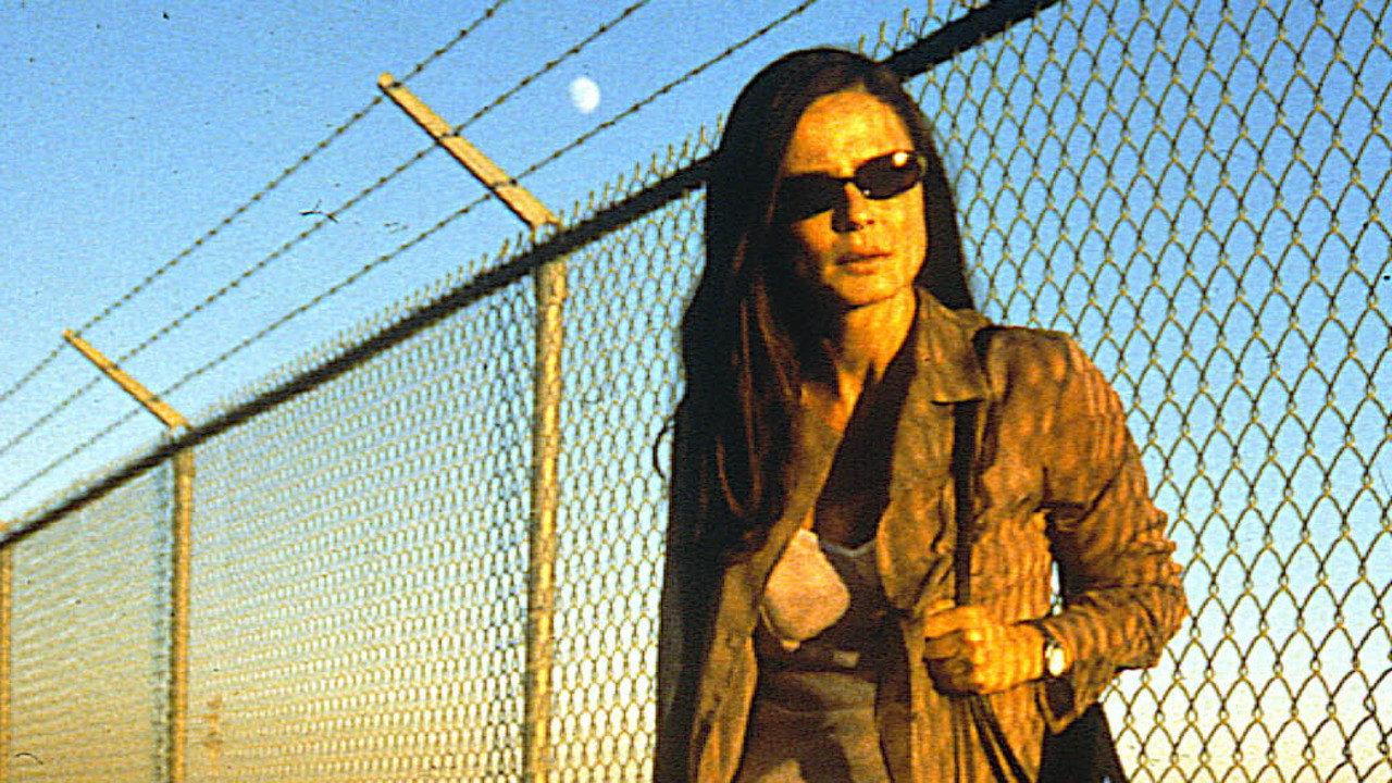 Without a Trace 2001 movie scene