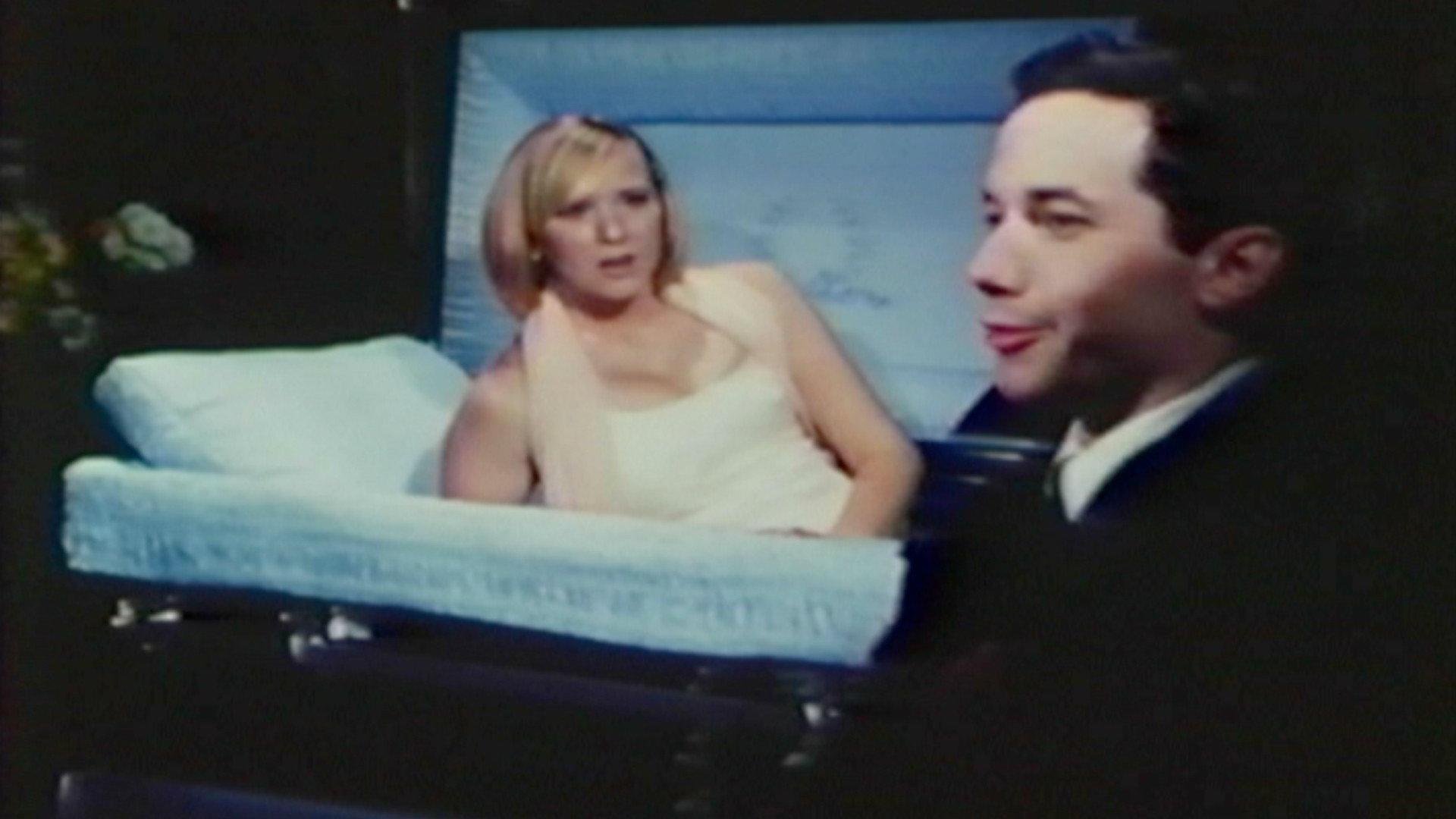 Sara Parker's Funeral 2000 movie scene