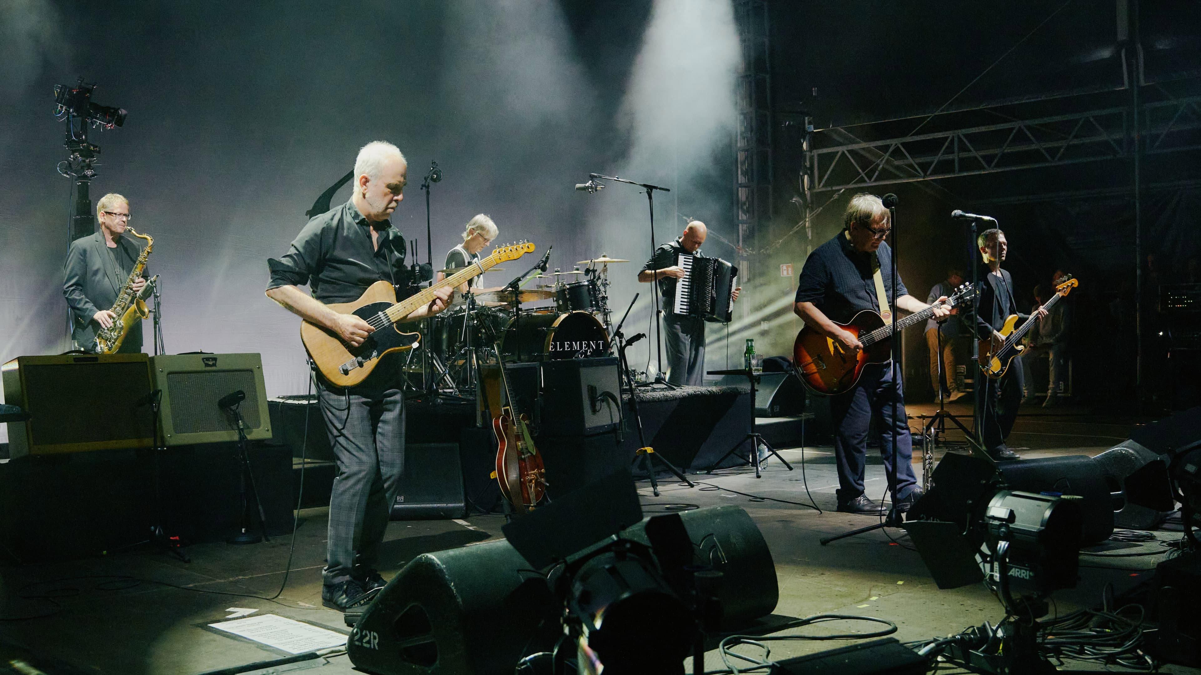 Element of Crime in Wenn es dunkel und kalt wird in Berlin 2024 movie scene
