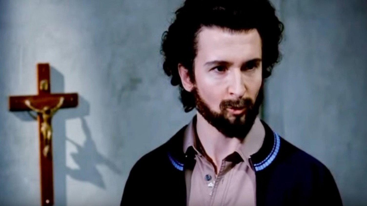 Peter 2011 movie scene
