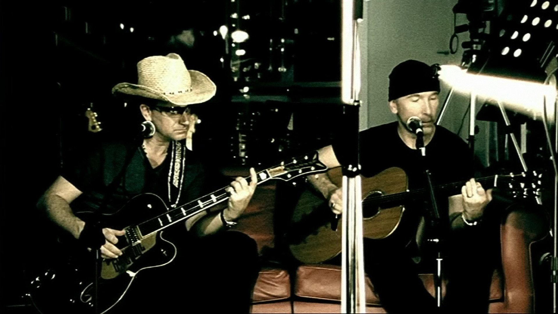 U2 and 3 songs 2004 movie scene