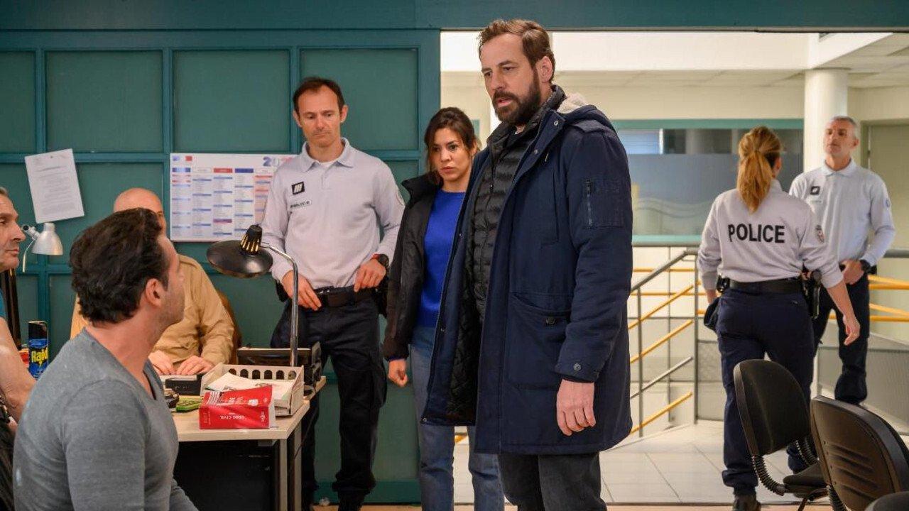 La Mort est dans le pré 2021 movie scene