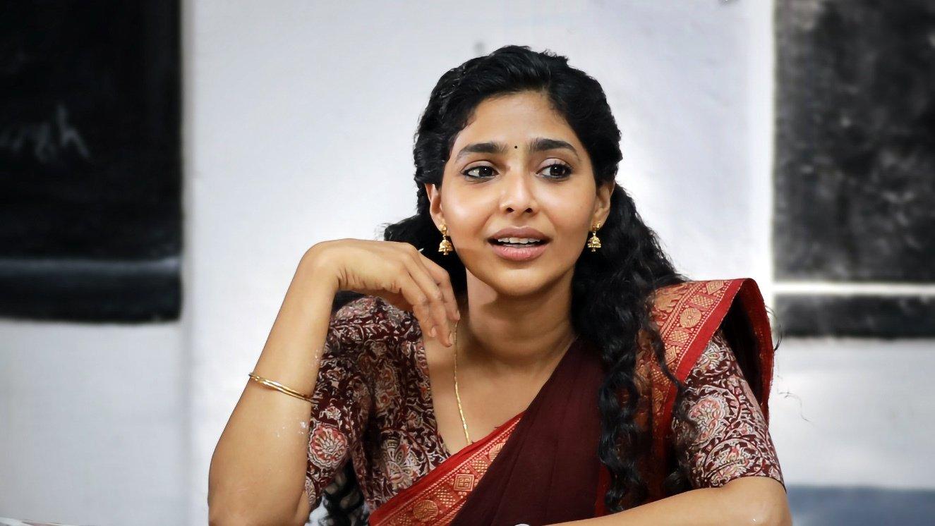 Archana 31 Not Out 2022 movie scene