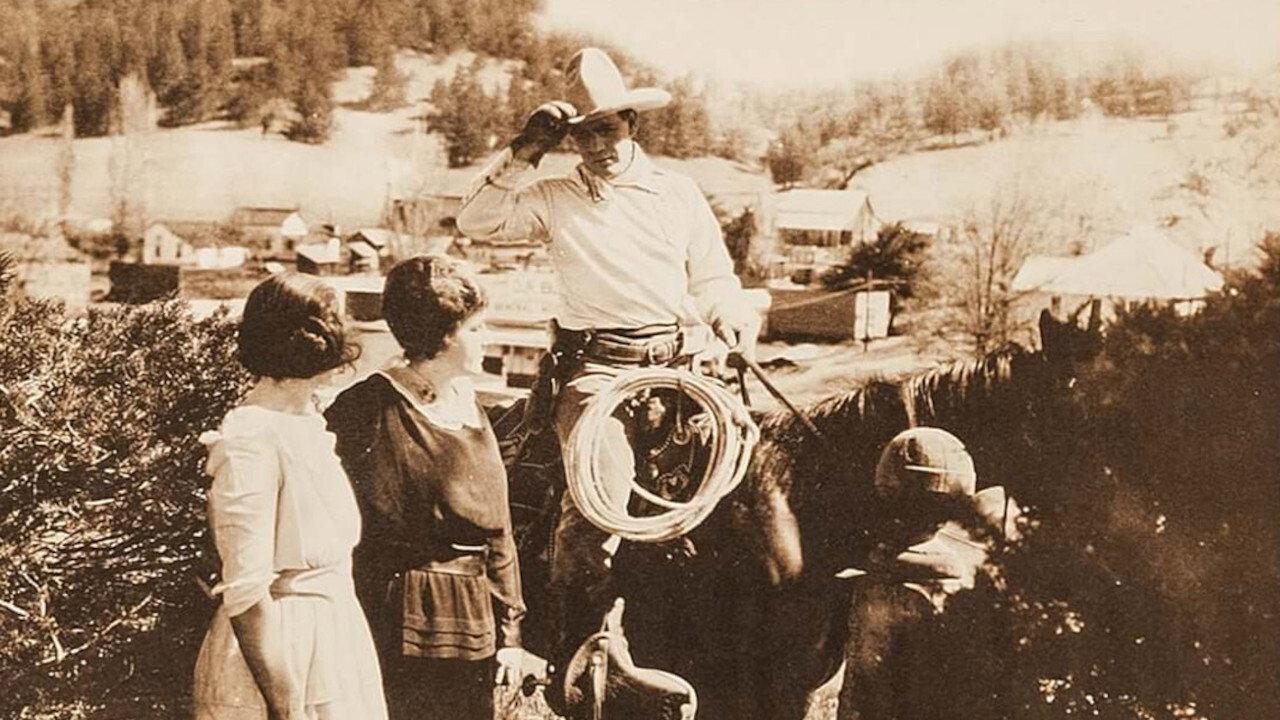 King Fisher's Roost 1921 movie scene