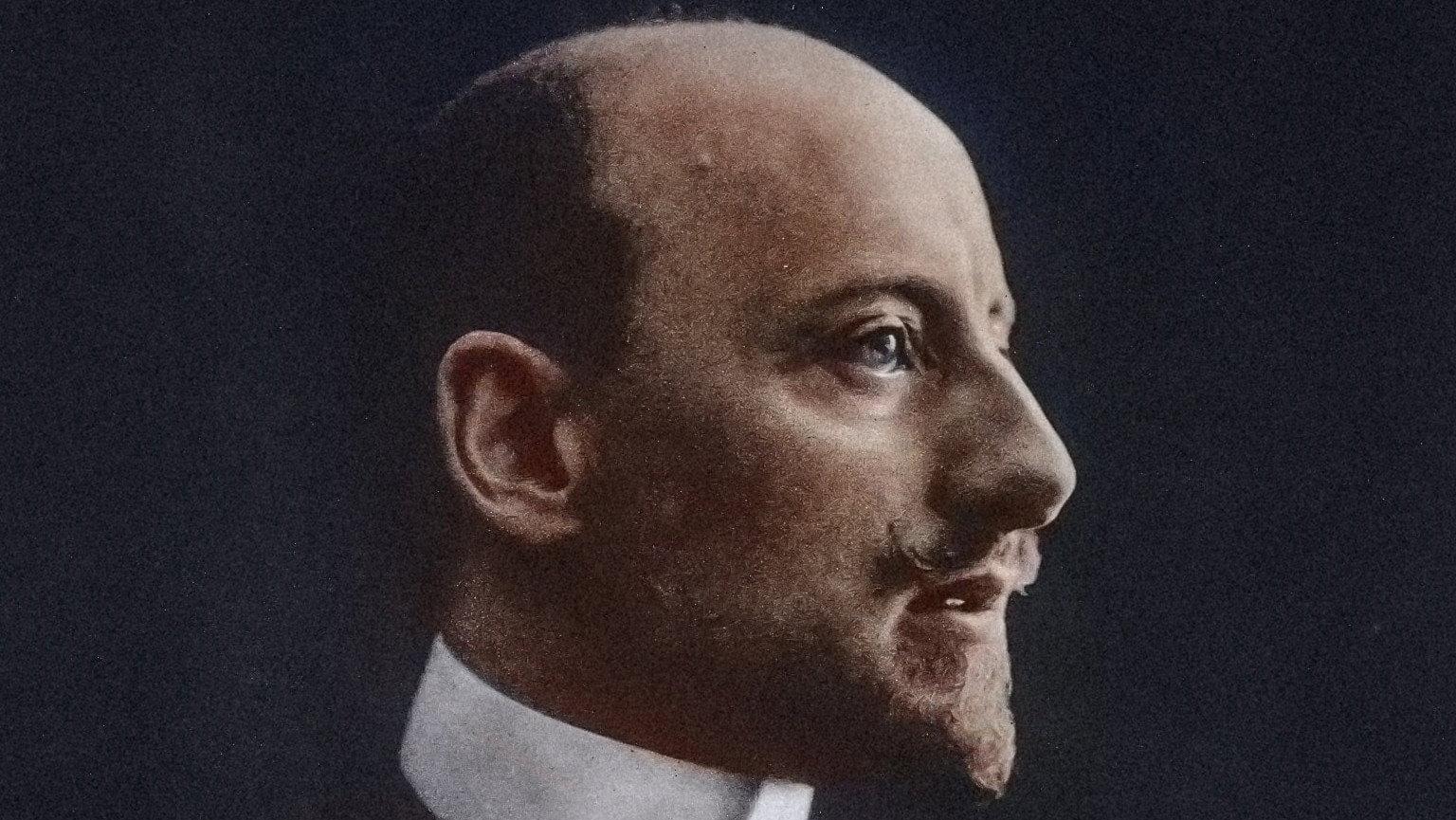 L'amante guerriero - Storia e vita di Gabriele D'Annunzio 2013 movie scene
