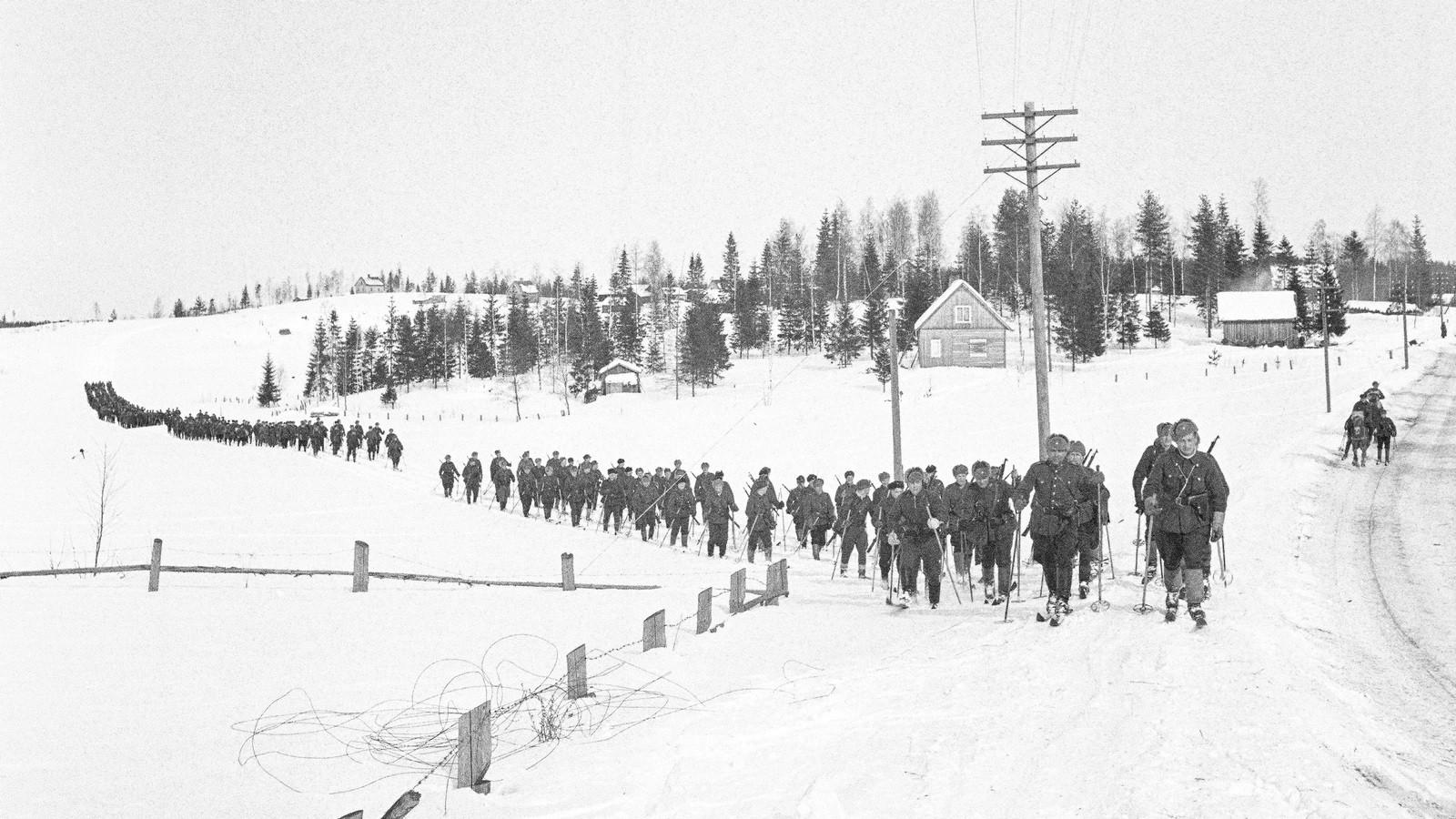The Road of War 1940 movie scene