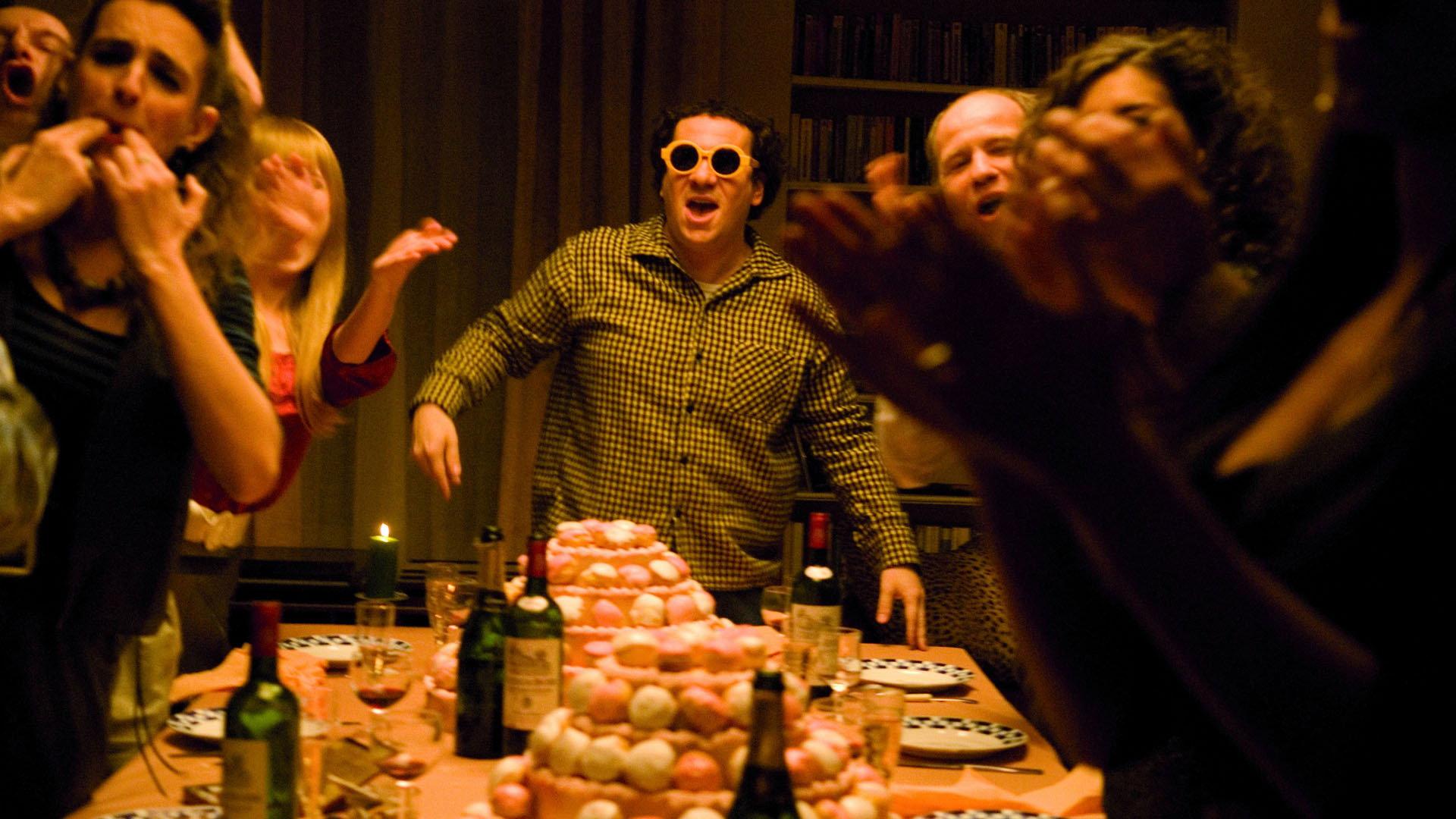 Coluche 2008 movie scene