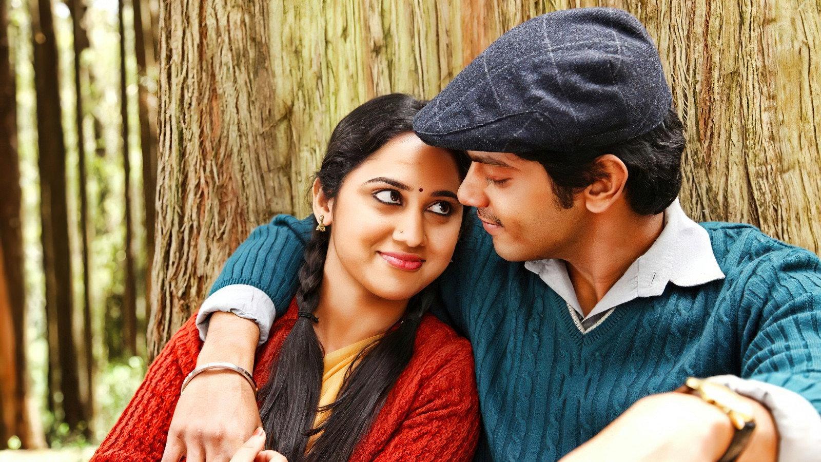 Amara Kaaviyam 2014 movie scene