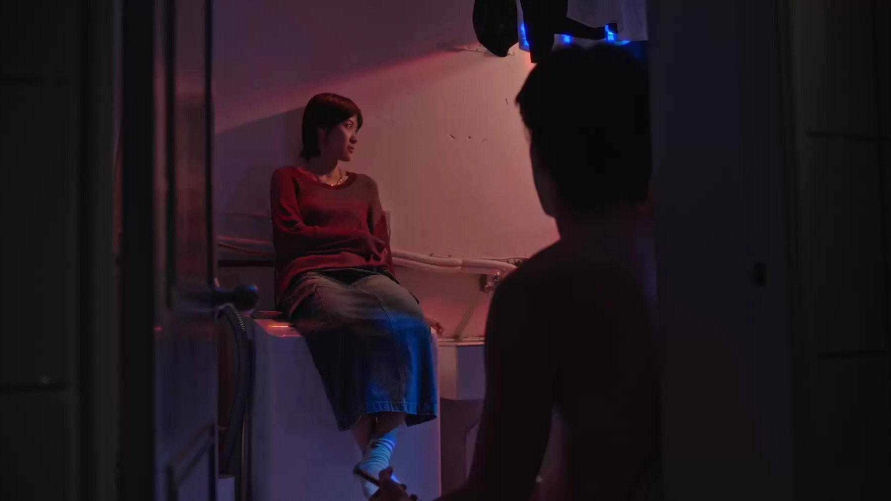 Floaters 2025 movie scene
