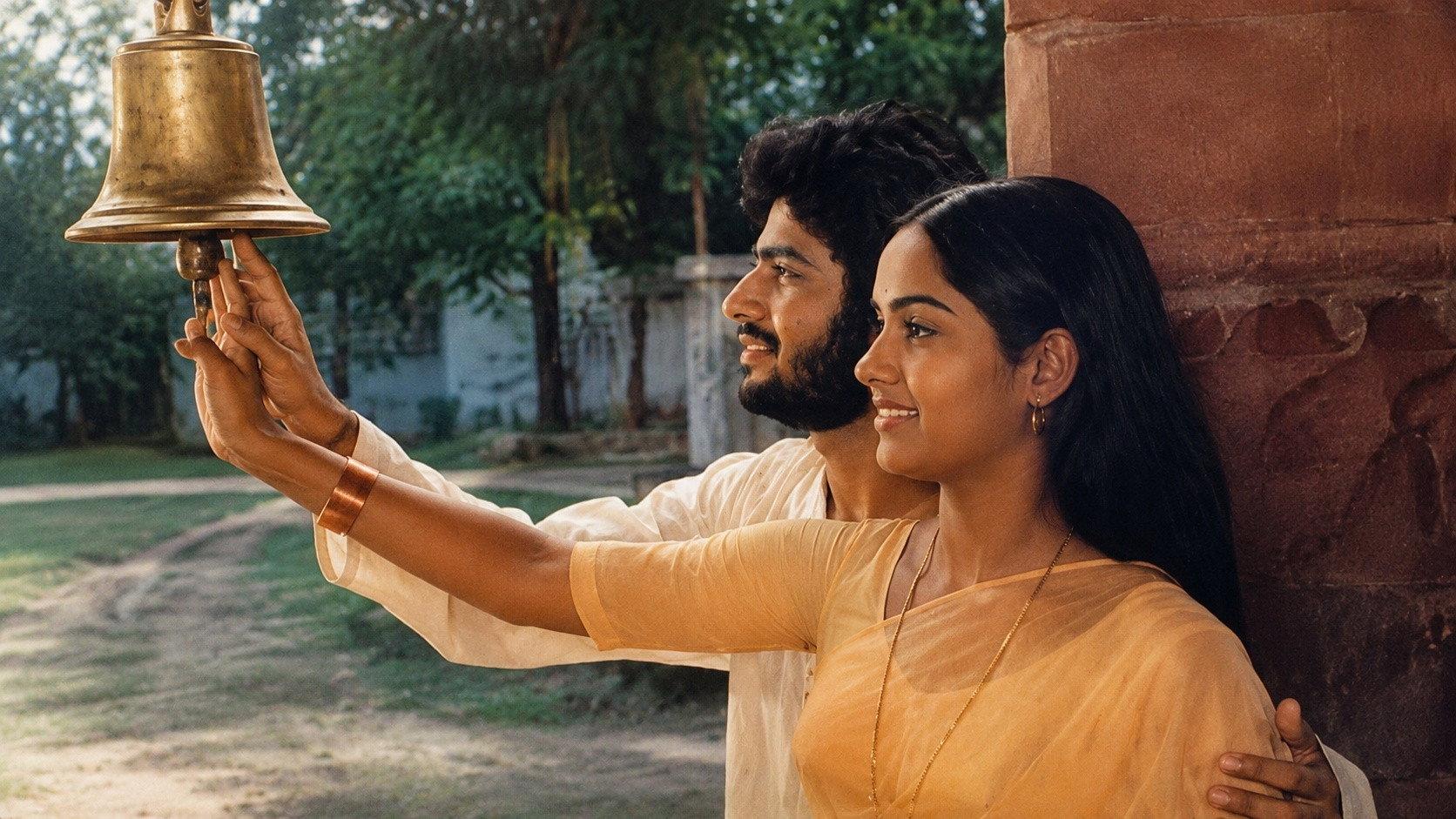 Kadhal Oviyam 1982 movie scene