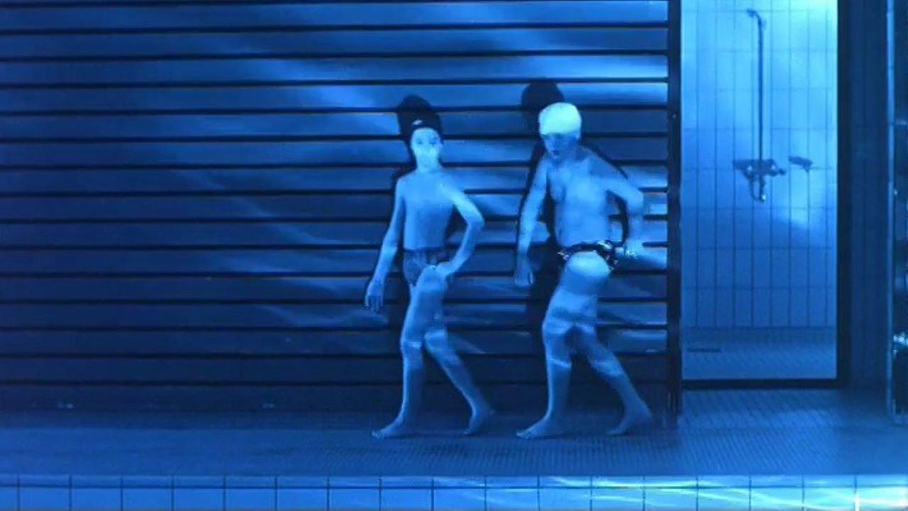 Damer 1997 movie scene