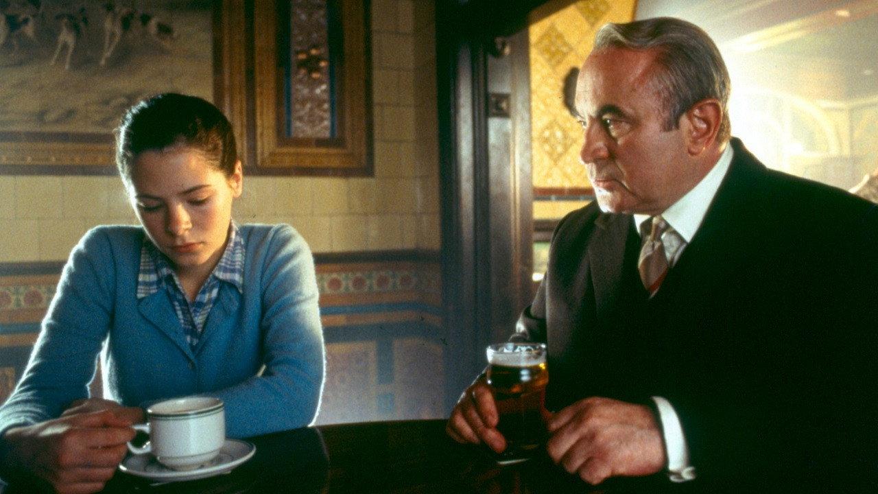 Felicia's Journey 1999 movie scene