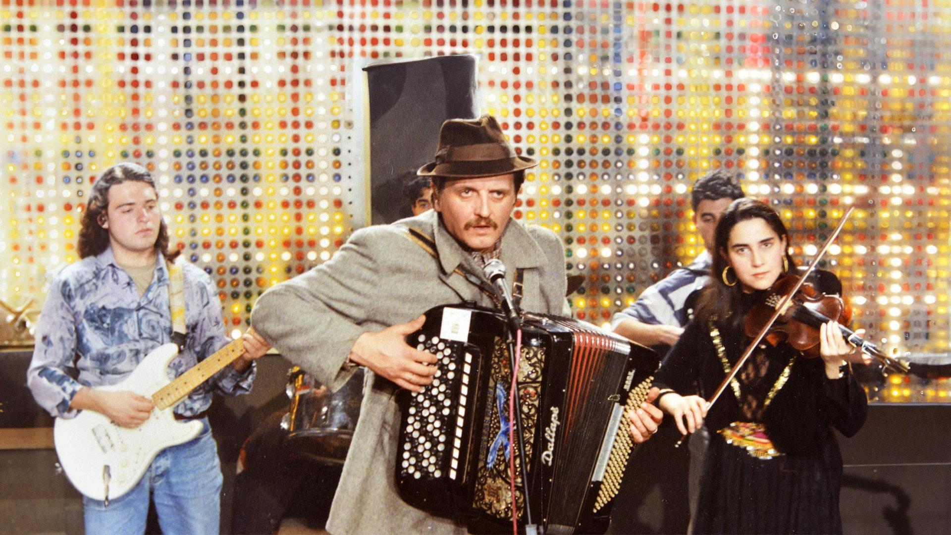 Sekula and His Women 1986 movie scene