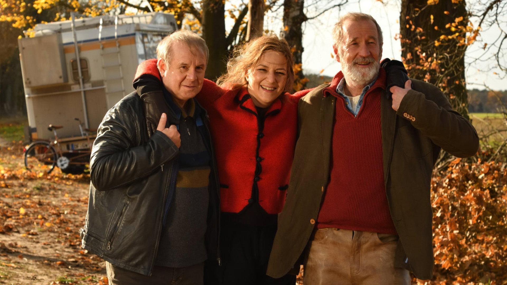 Endlich Witwer - Forever Young 2022 movie scene