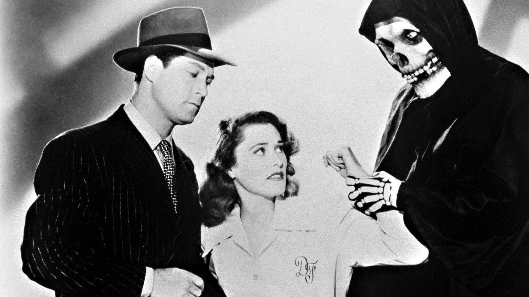 The Crimson Ghost 1946 movie scene
