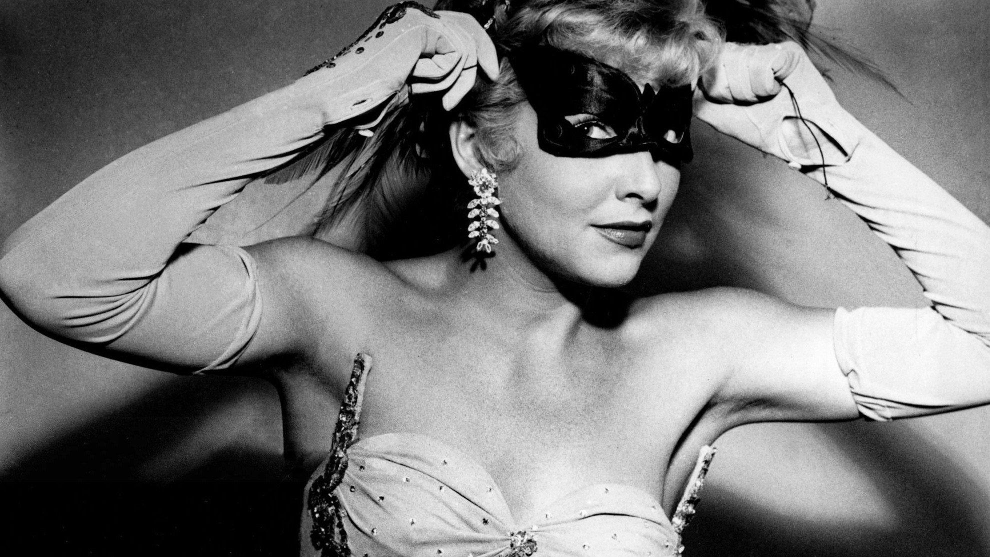 She's a girl from Paris 1957 movie scene