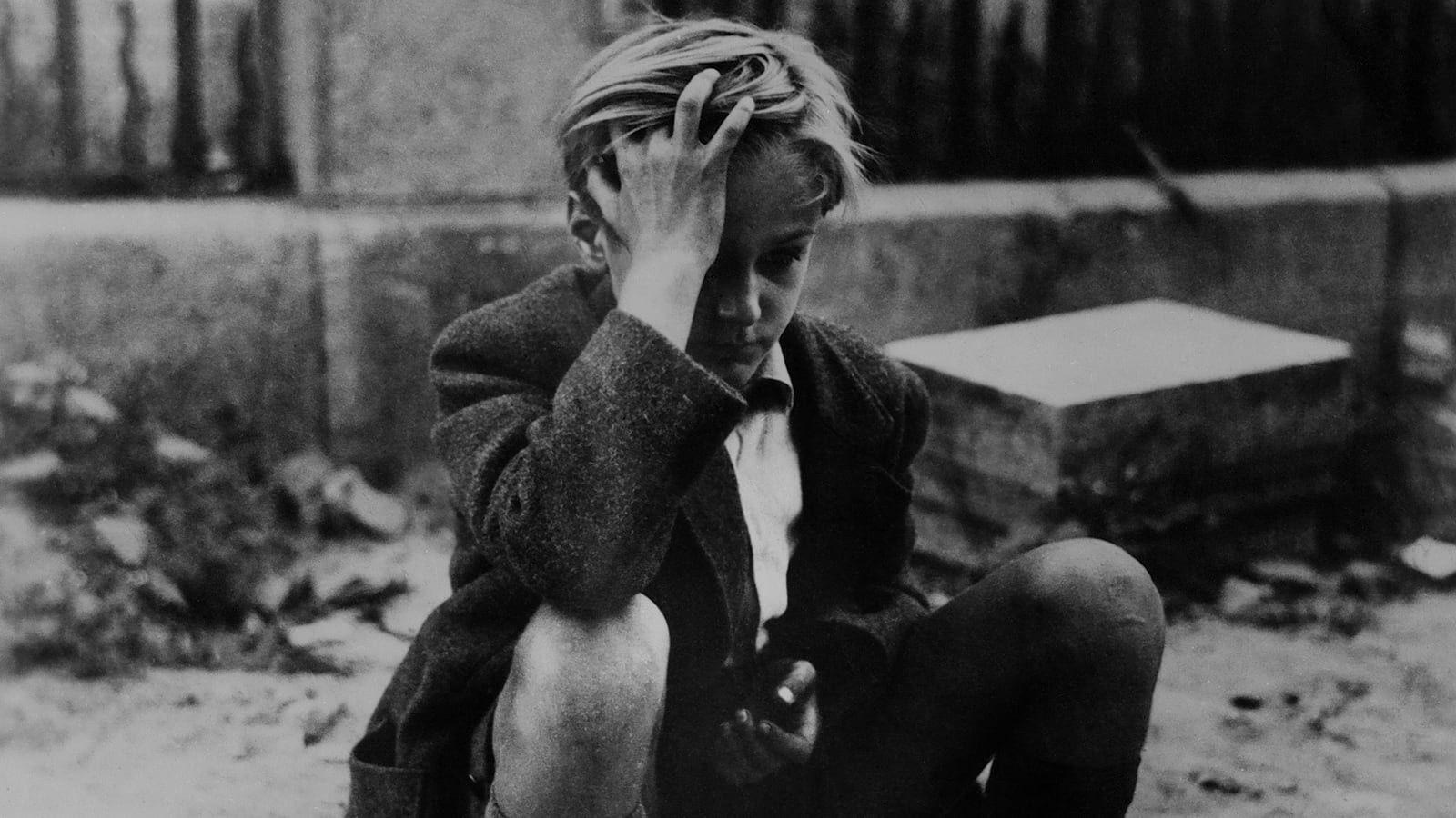 Germany, Year Zero 1948 movie scene