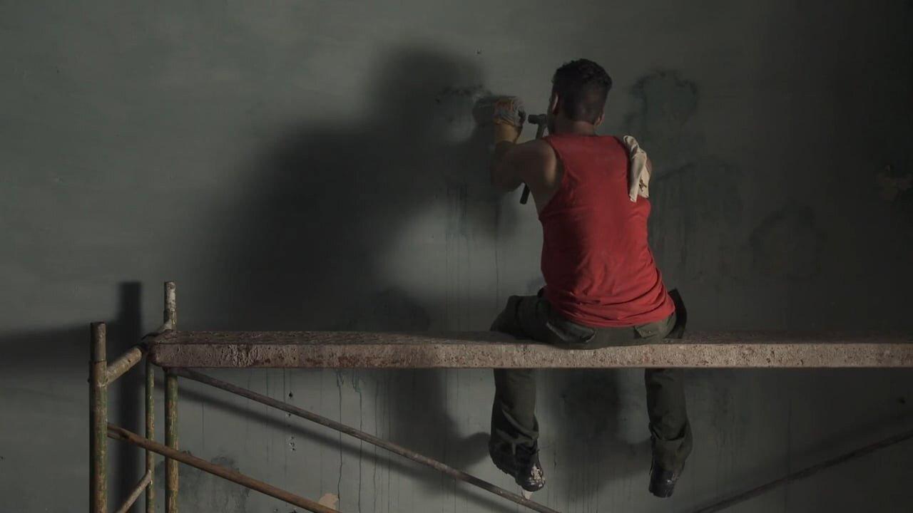 A Wall 2014 movie scene