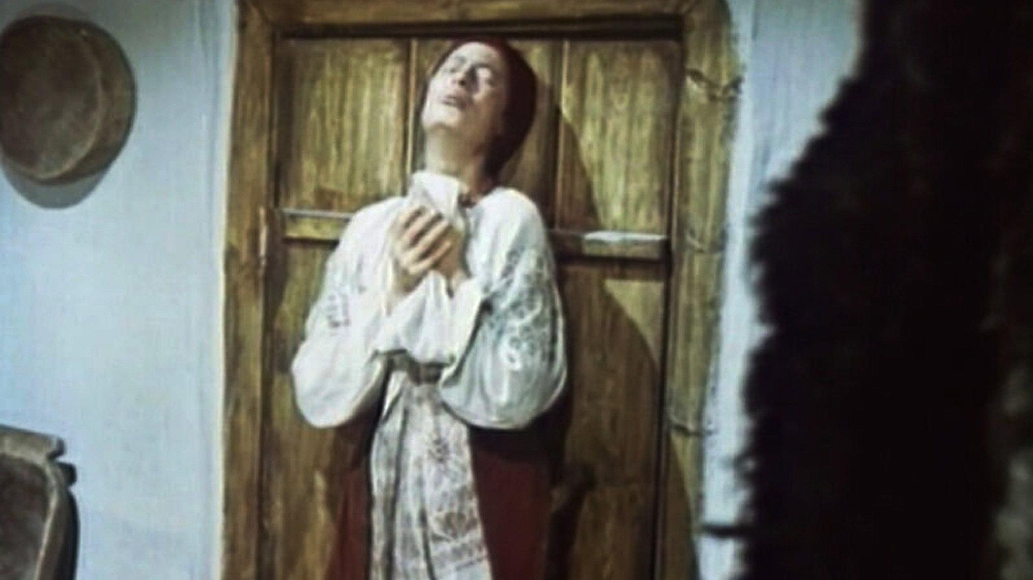 The Servant Woman 1964 movie scene