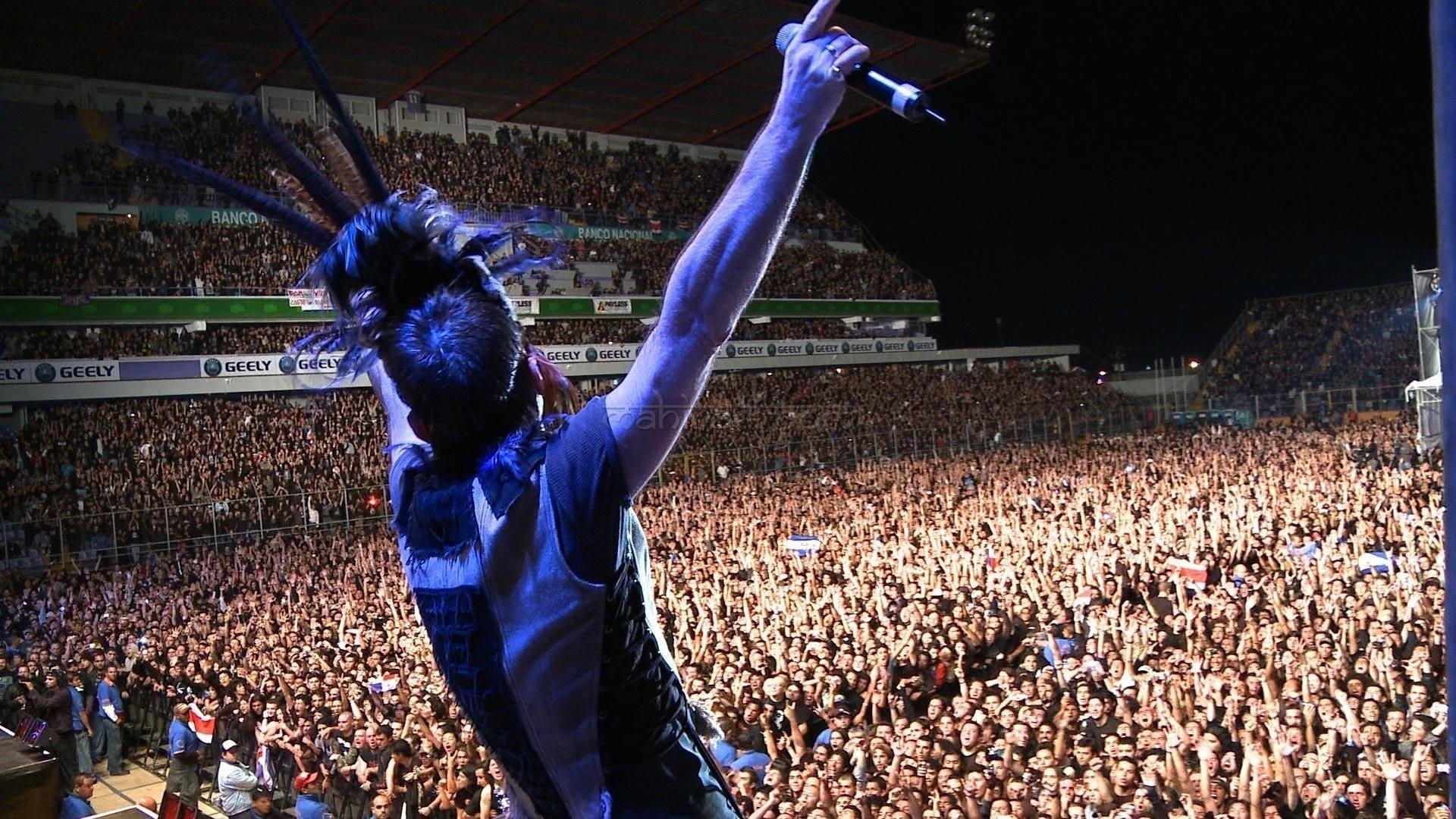 Global Metal 2008 movie scene