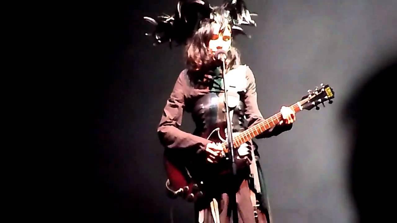PJ Harvey in Concert - Paris 2011 2011 movie scene