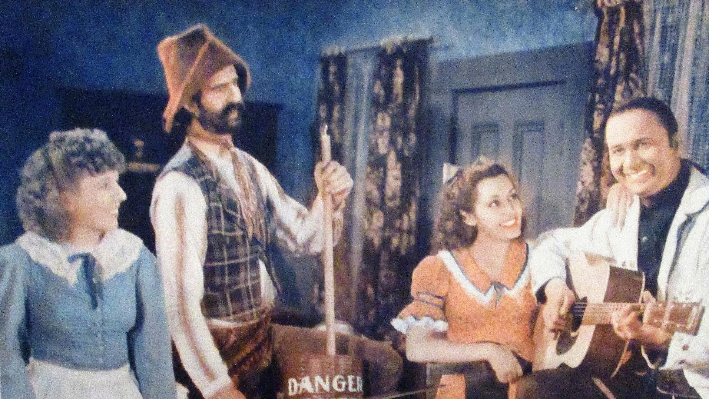 The Golden Trail 1940 movie scene