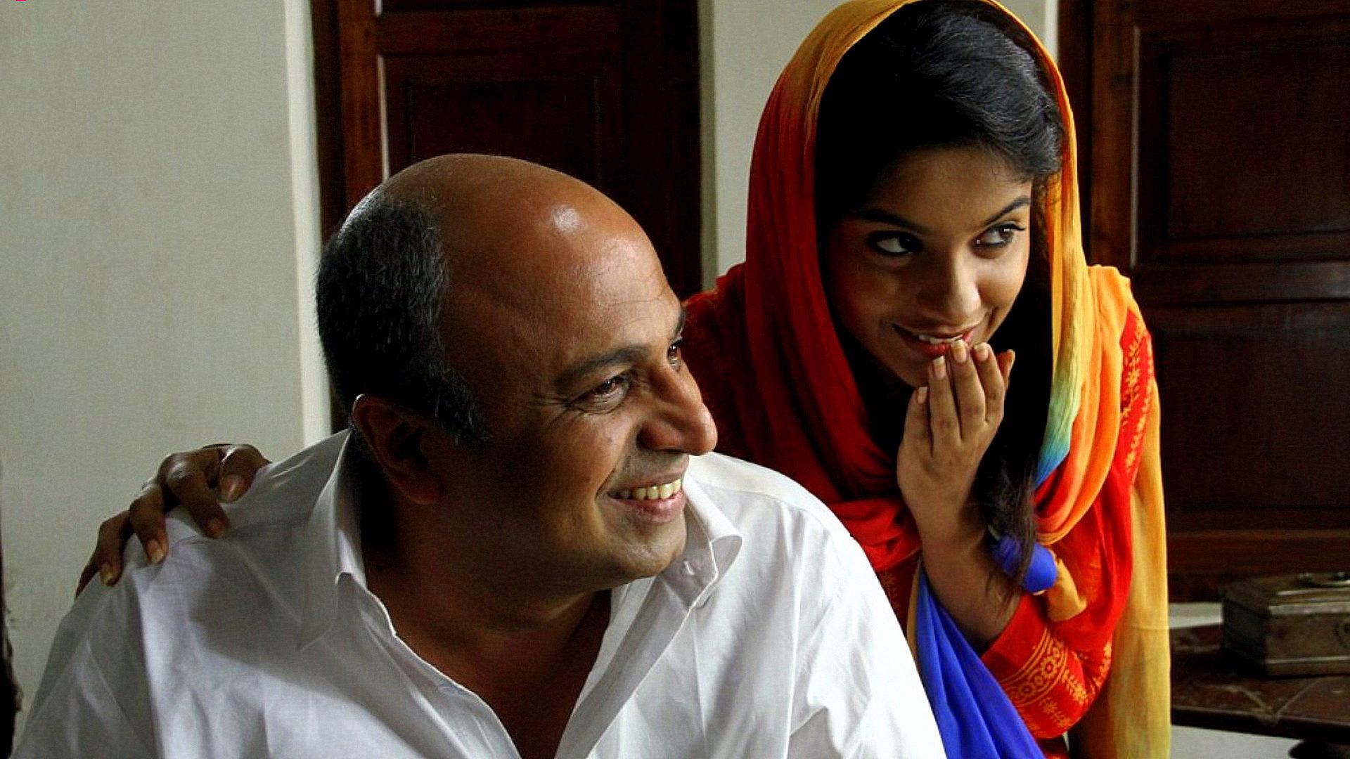 Sukhamayirikkatte 2016 movie scene
