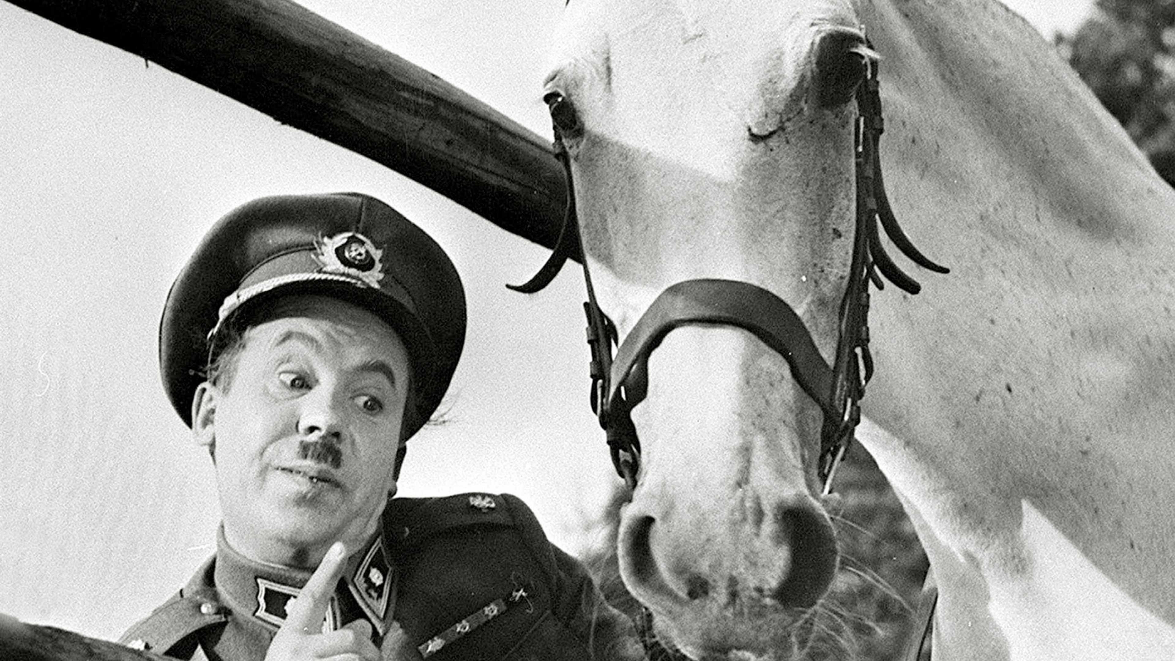 Majuri maantieltä 1954 movie scene