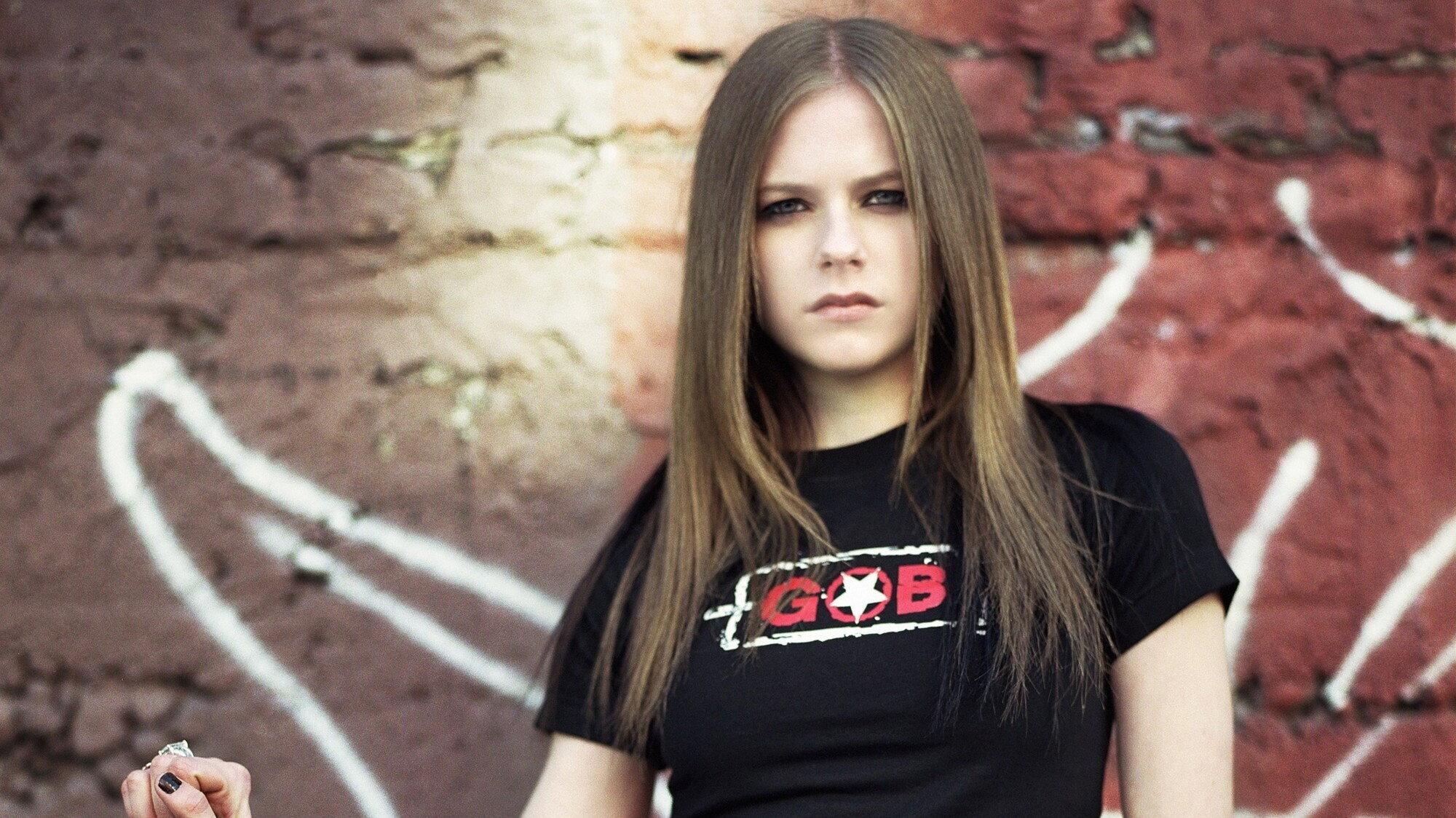 Avril Lavigne: My World 2003 movie scene