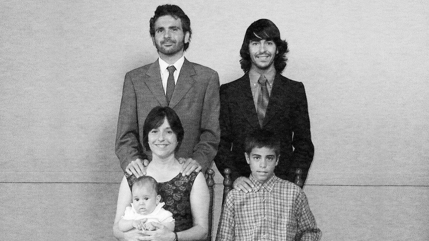 A Family Portrait 2004 movie scene