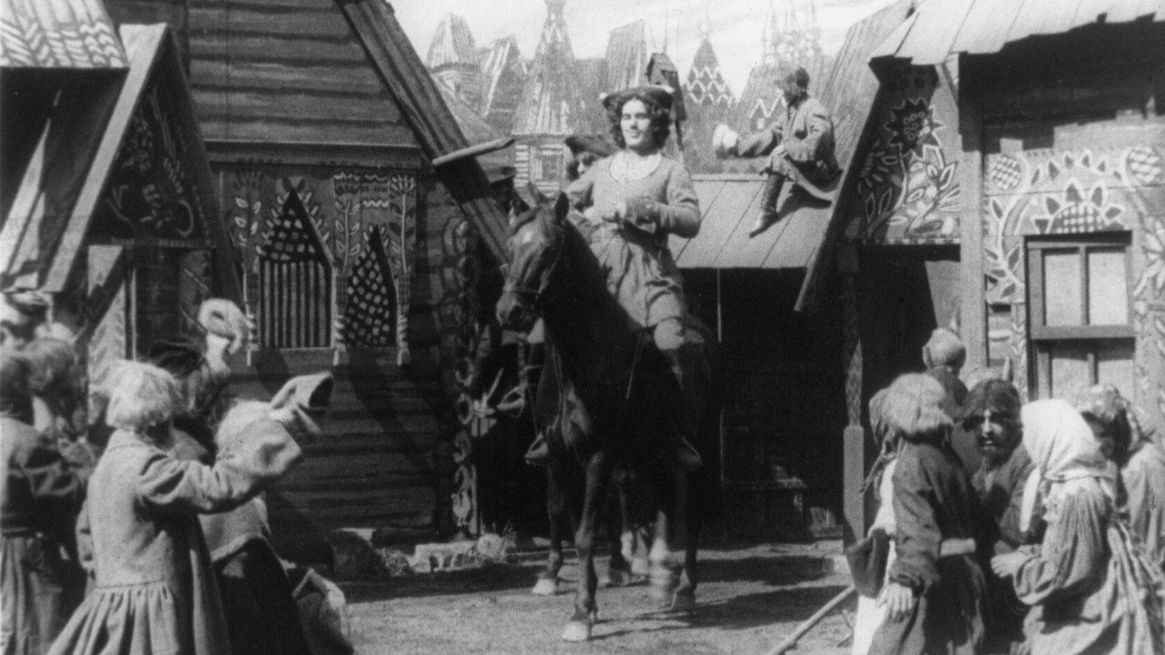Peter the Great 1910 movie scene