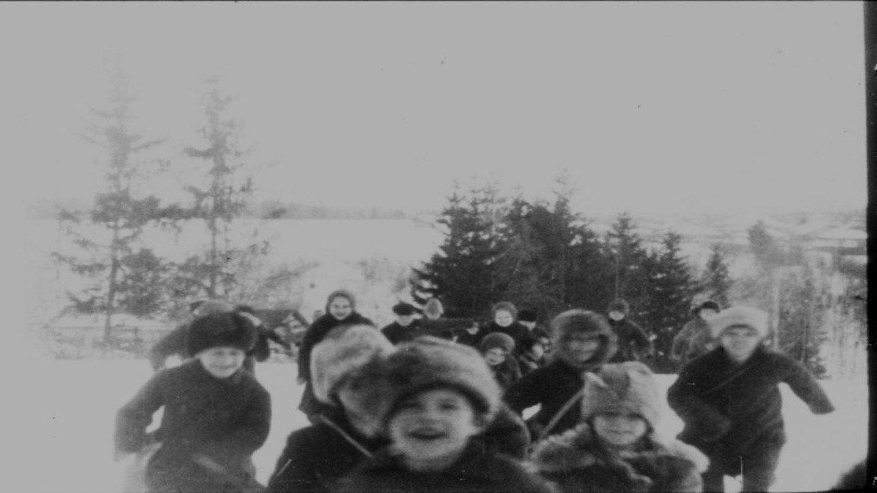 Kino-Pravda No. 23: Radio Pravda 1925 movie scene