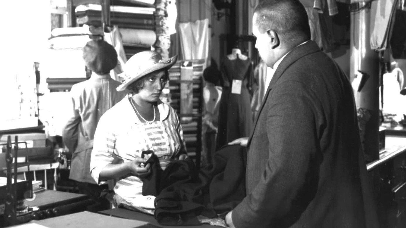 A Good Girl Fends for Herself 1914 movie scene