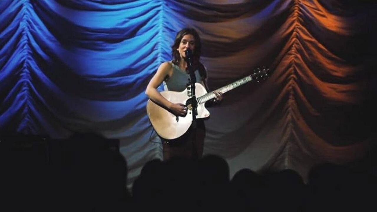 Ani DiFranco - Live In New York City 2013 movie scene