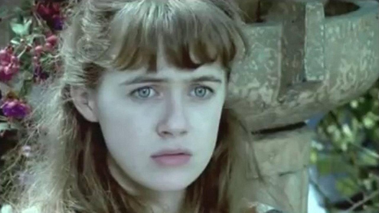 The Blue Island 2001 movie scene