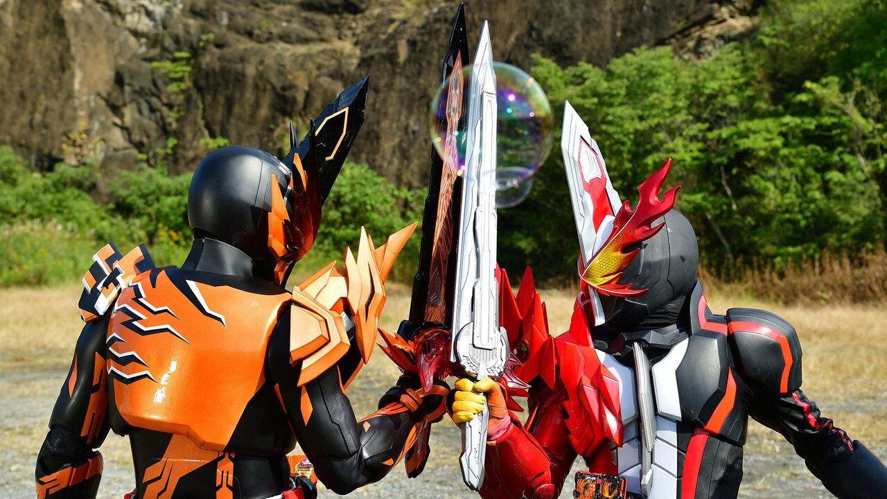 Kamen Rider Saber: The Phoenix Swordsman and the Book of Ruin 2020 movie scene