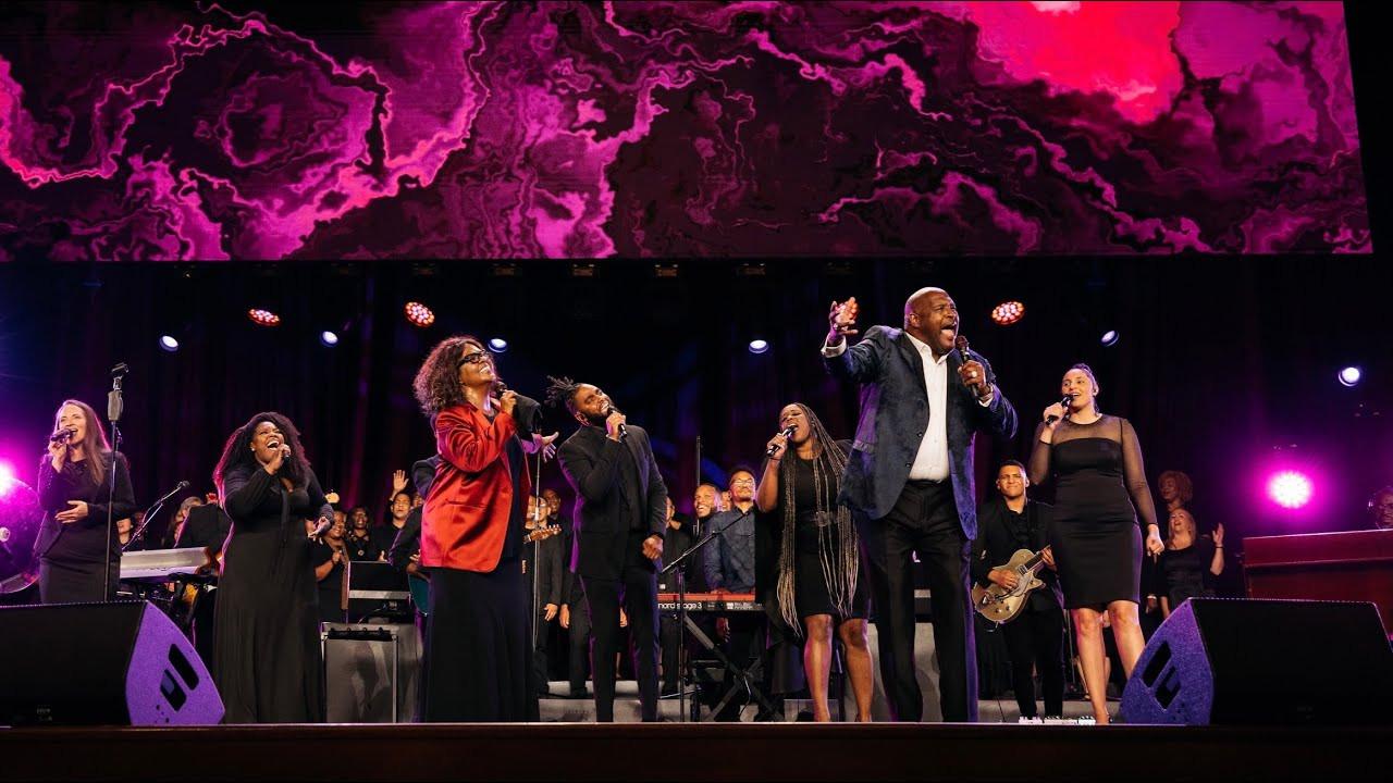 CeCe Winans, Marvin Winans, & Donnie McClurkin Live In Times Square 2021 movie scene