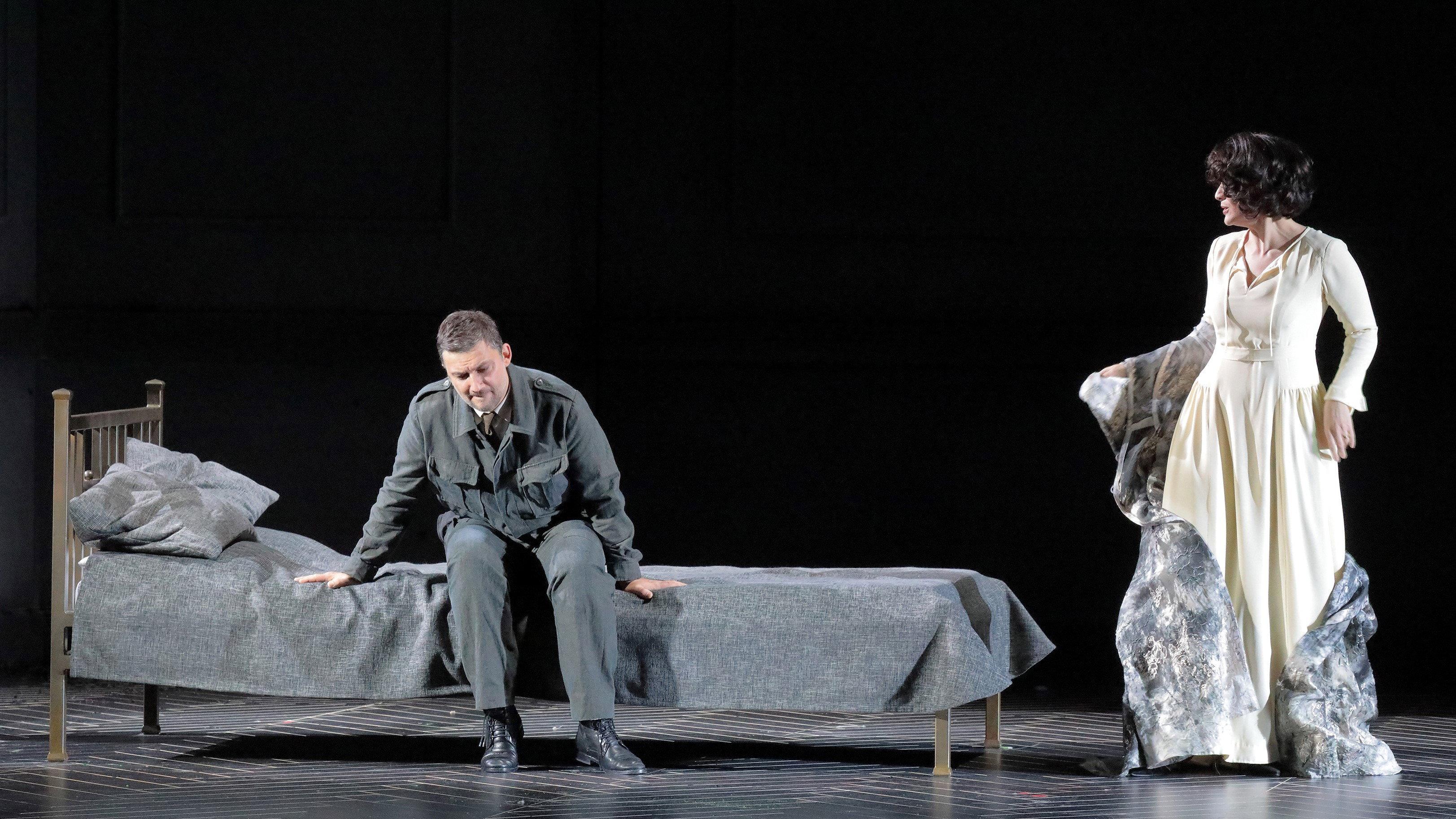 Verdi: Otello 2018 movie scene