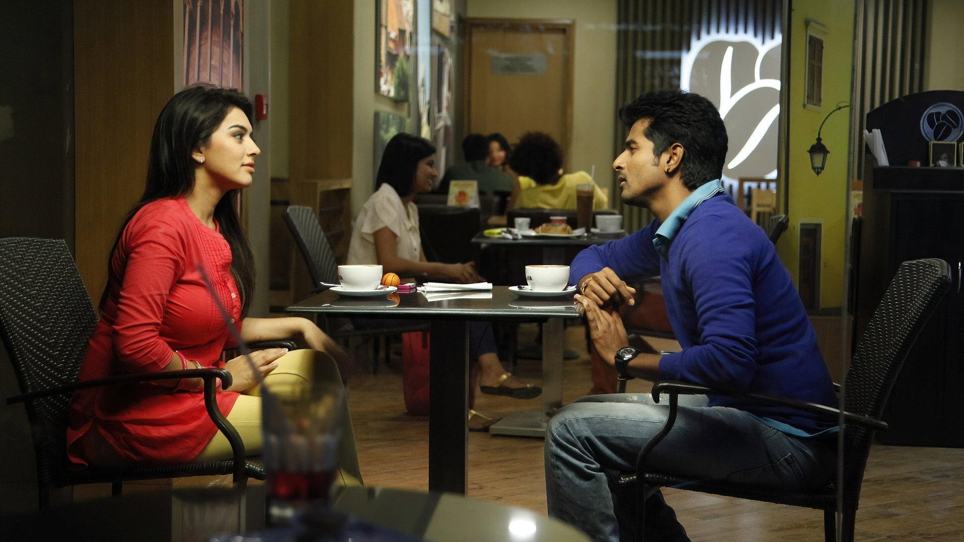 Maan Karate 2014 movie scene