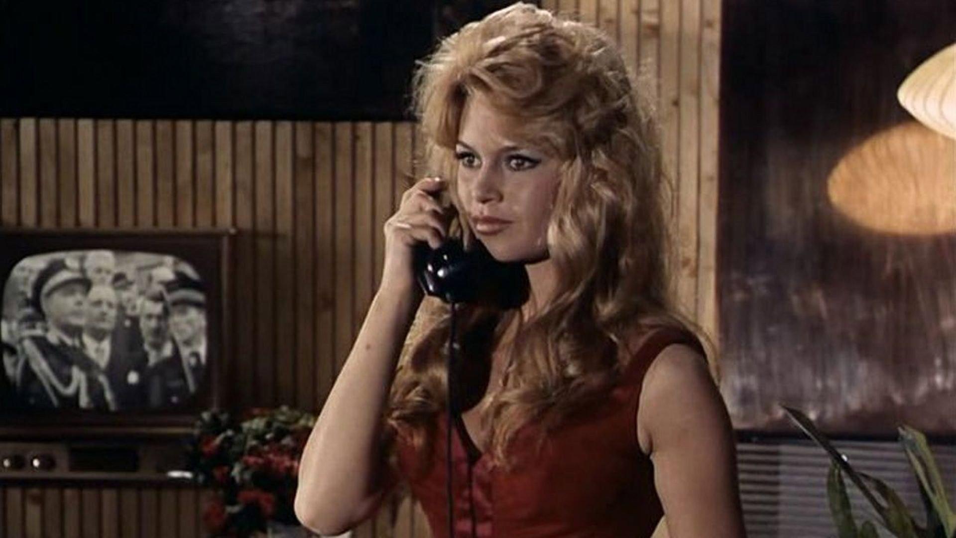La Parisienne 1957 movie scene