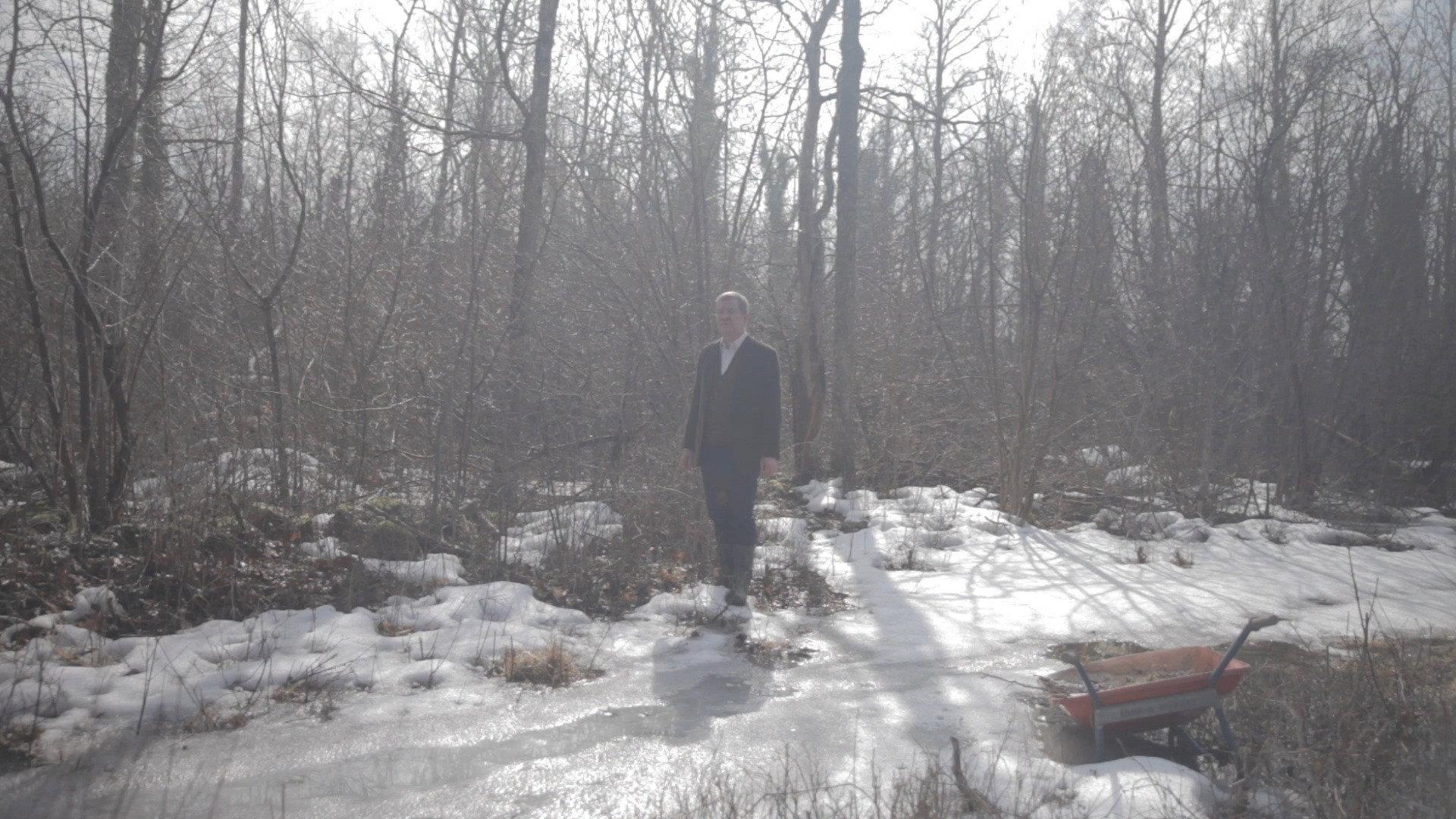 Reconstruction of a Rented Cabin 2019 movie scene