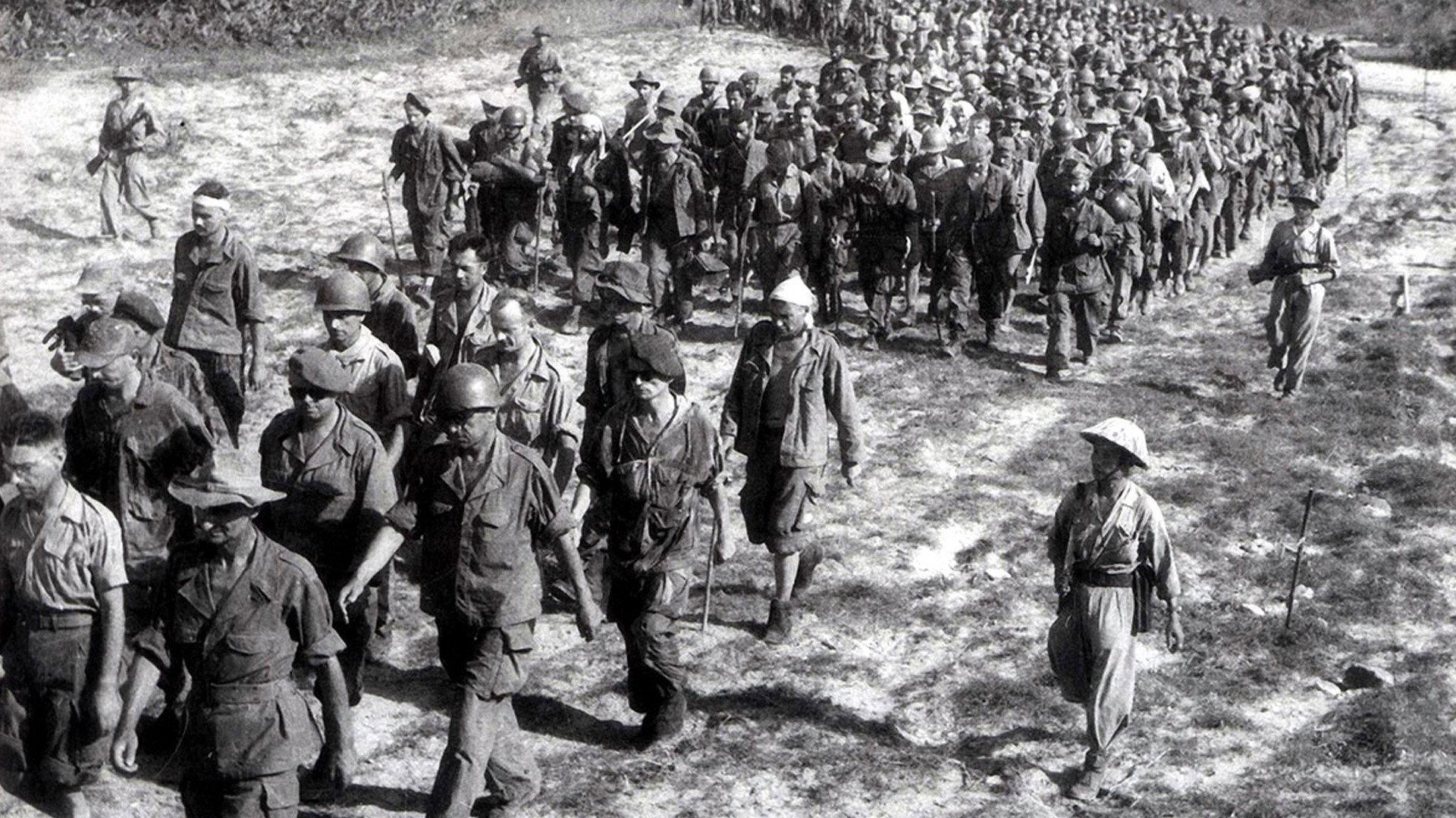 1954, La fin d'un monde 2014 movie scene