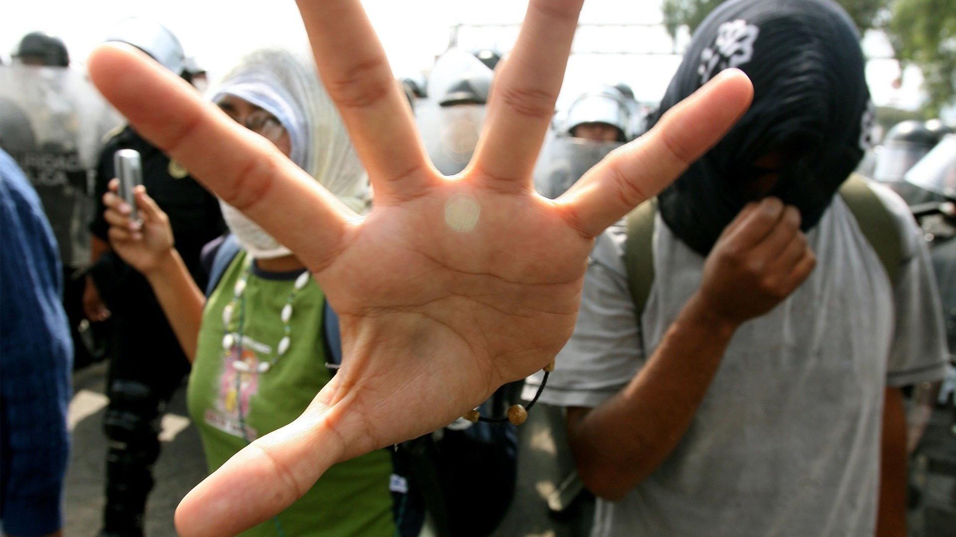 Killing the Messenger: The Deadly Cost of News 2013 movie scene
