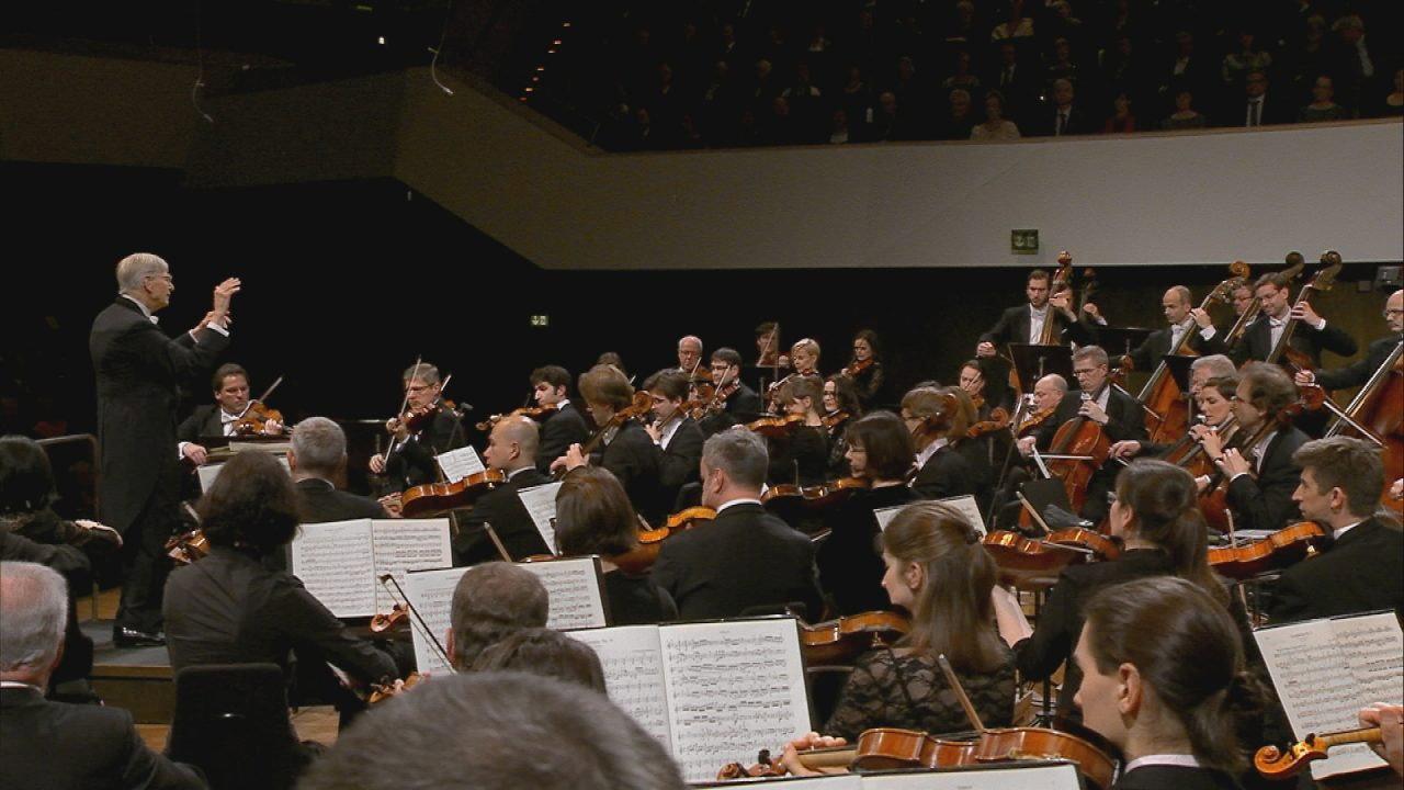 Ludwig van Beethoven – Symphony No. 9 | Herbert Blomstedt, Gewandhausorchester 2016 movie scene