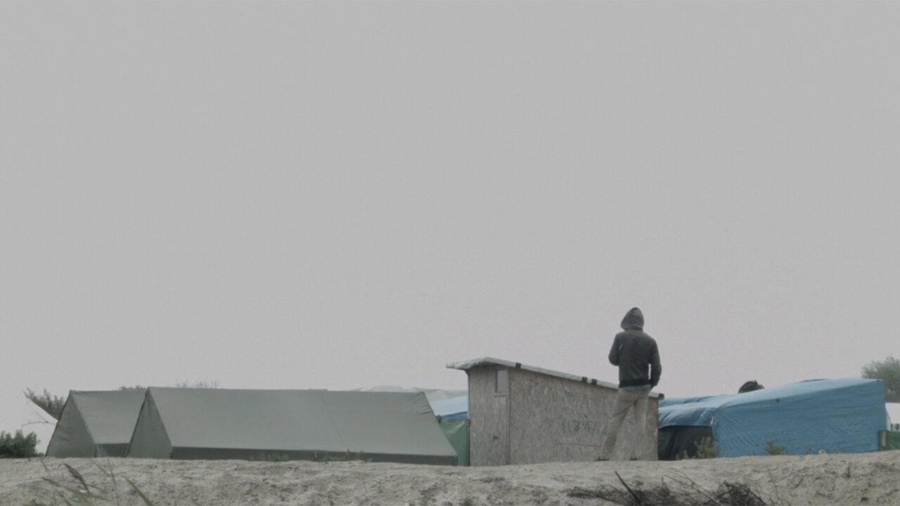Un autre jour en France 2016 movie scene