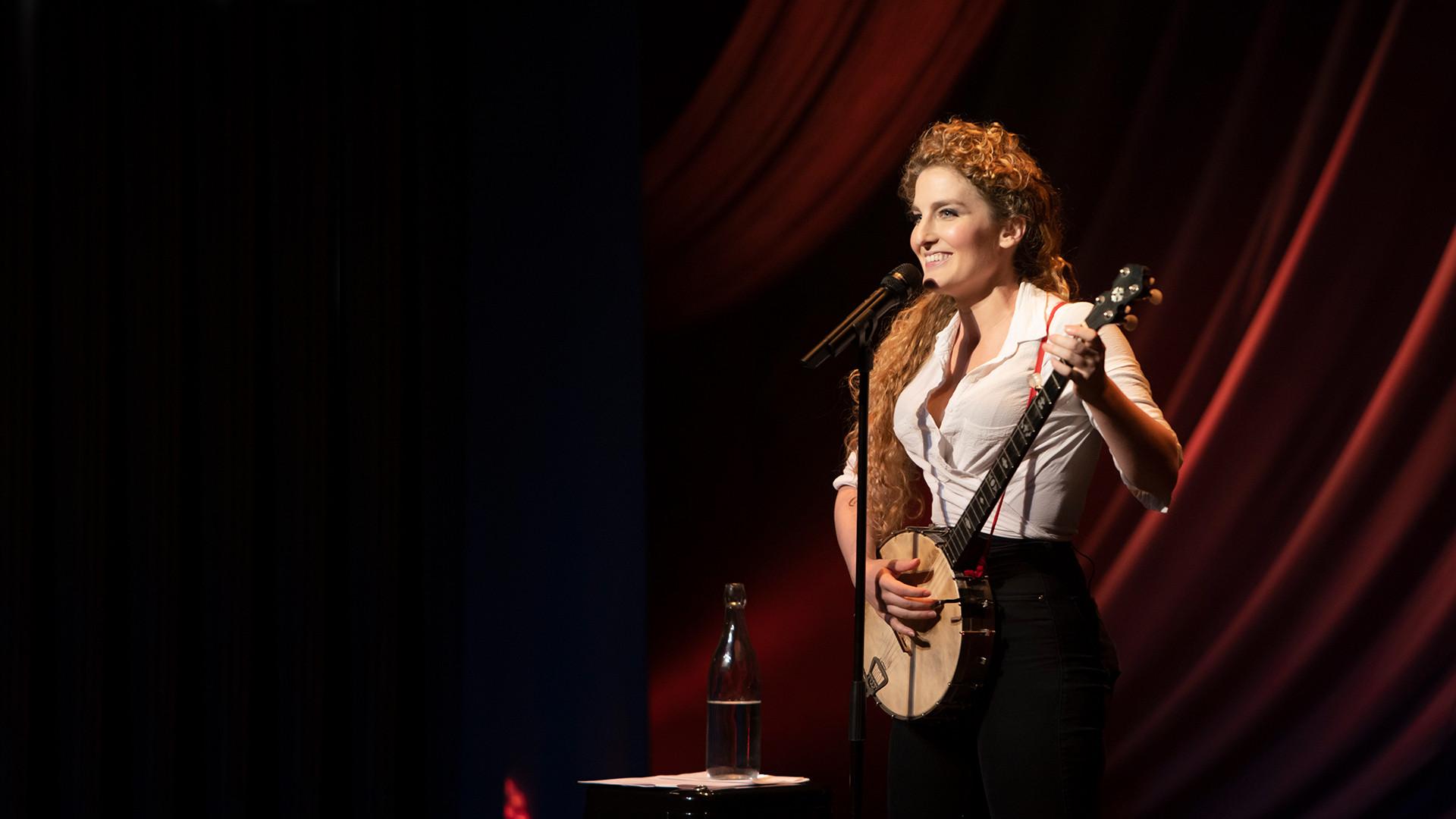 Alice Fraser: Savage 2020 movie scene