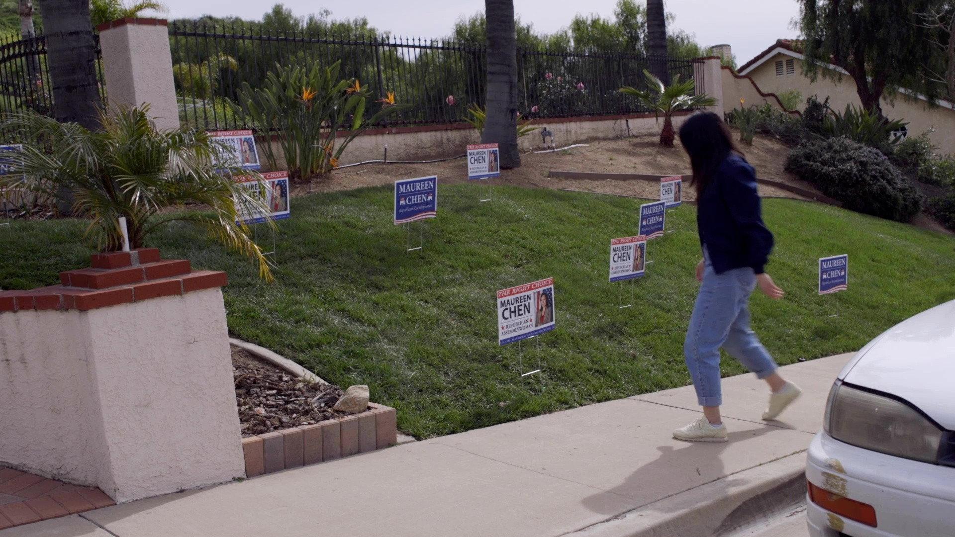 Red Ladies or Help! My Mom is a Republican  movie scene