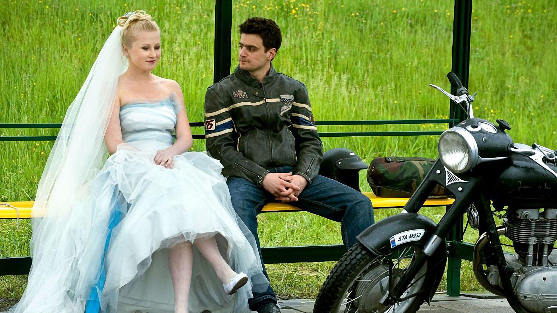 Splinters 2009 movie scene