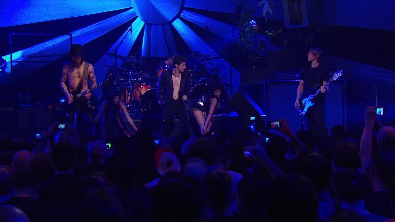 Jane's Addiction - Live in NYC 2013 movie scene