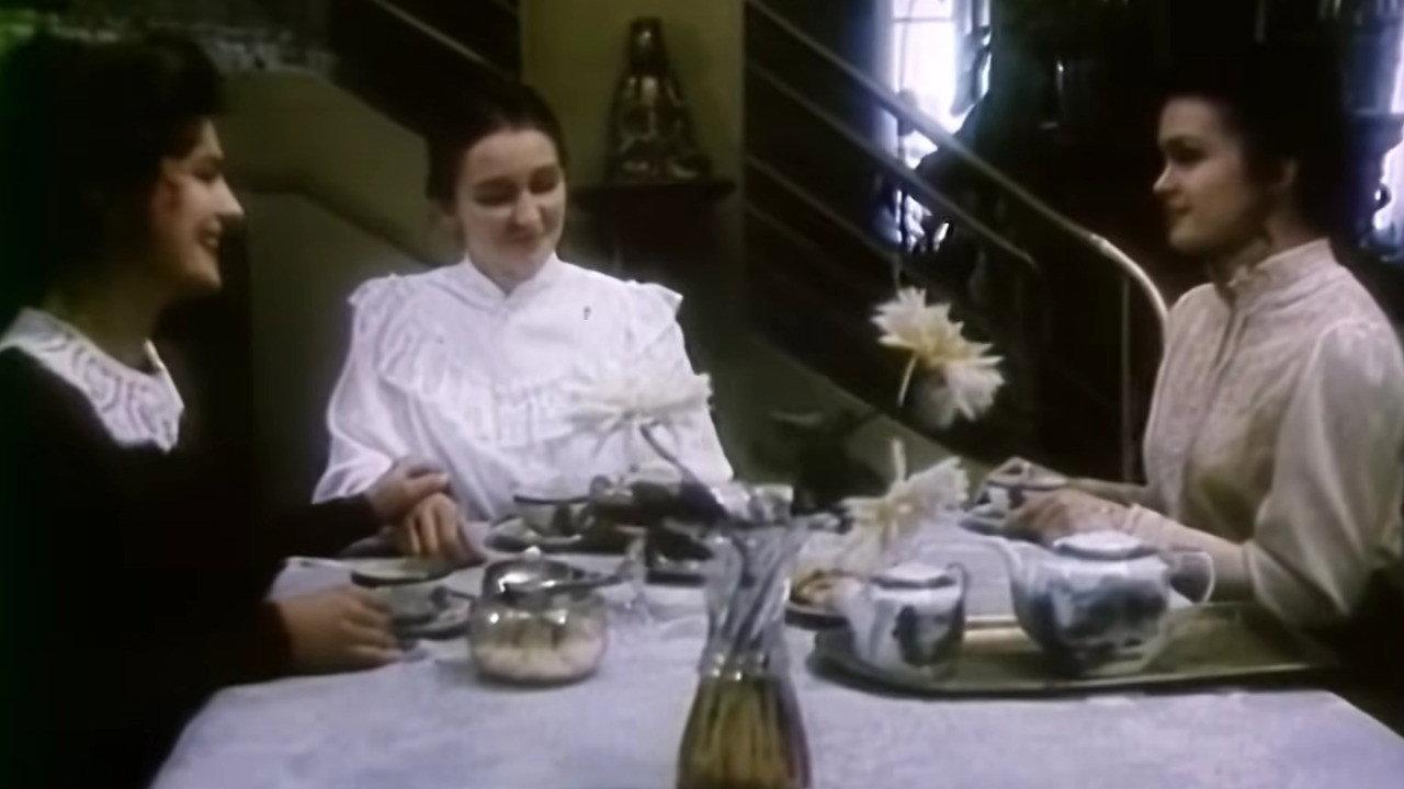 Melancholic Waltz 1990 movie scene